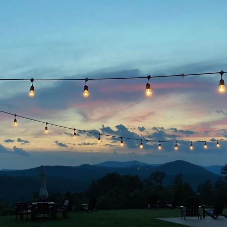 A Suite With A View + Wine Mount Airy Extérieur photo